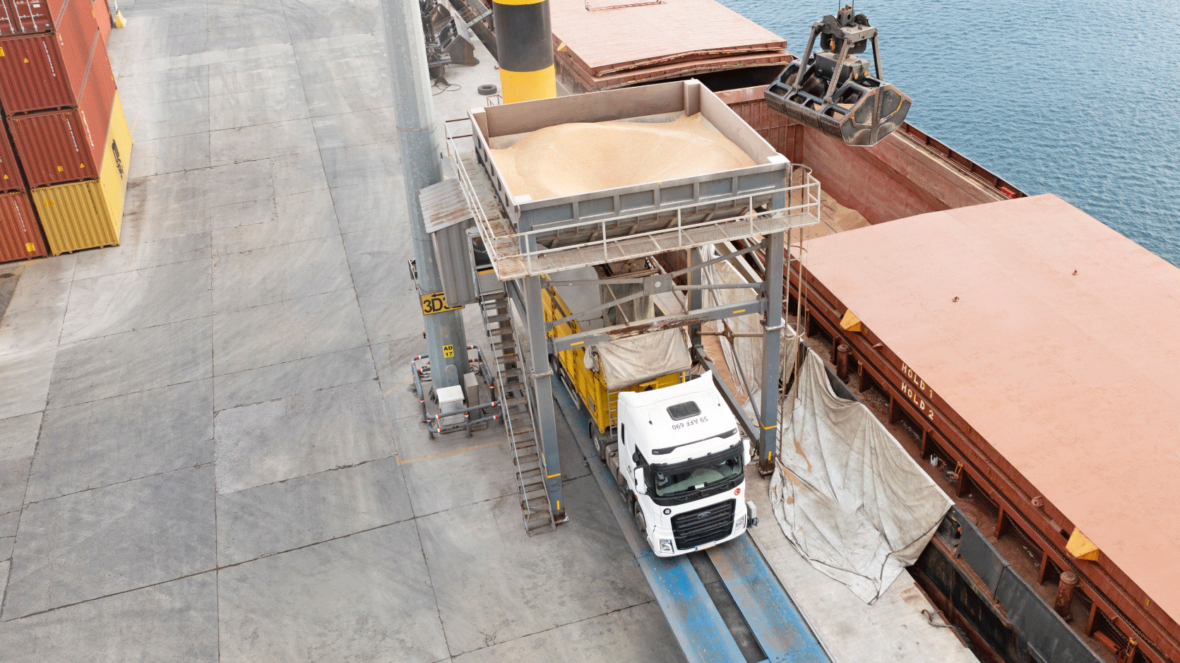 Flour being loaded in MSC container for inland transportation