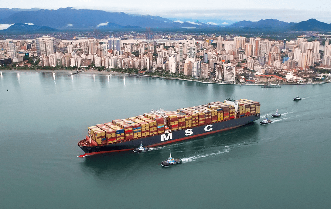 MSC ship leaving port signifying the presence of MSC Brazil as a host sponsor in the Internodal South America 2025